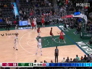 NBA常规赛 火箭VS雄鹿 20251110封面图